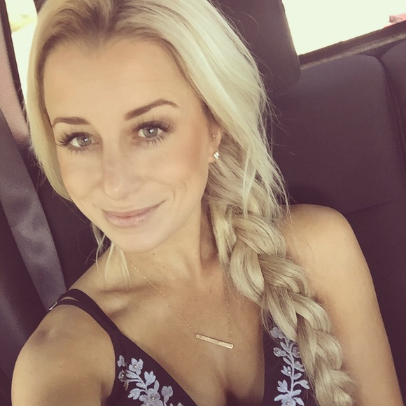 Meet your Posher, Katelyn - Picture 1 of 1